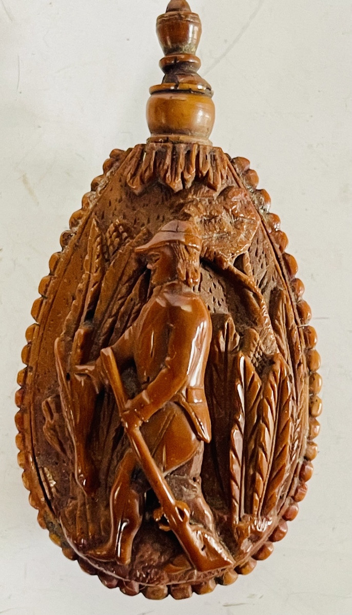 Boîte à priser, secouette, corozo. 